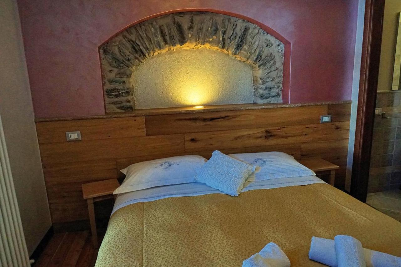 Pensione Albergo Diffuso Ceaglio Valle Maira Marmora Exterior photo